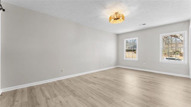 2302 Smokehouse Path, Lawrenceville, GA 30044