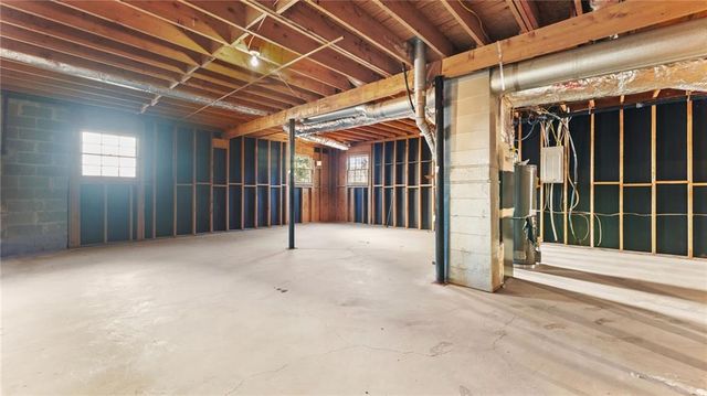 2302 Smokehouse Path, Lawrenceville, GA 30044