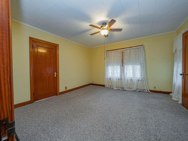 1126 FISK AVE, Moberly, MO 65270