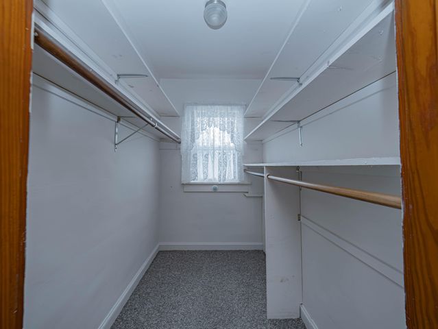 1126 FISK AVE, Moberly, MO 65270