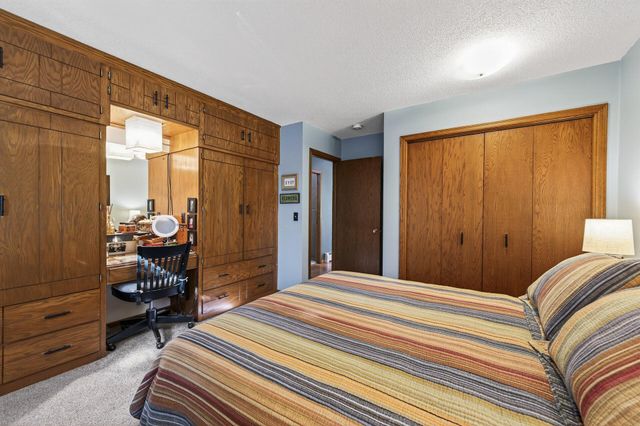 1641 Leone Avenue, Saint Paul, MN 55106