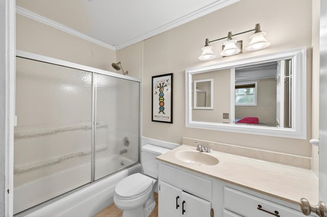 1641 Leone Avenue, Saint Paul, MN 55106