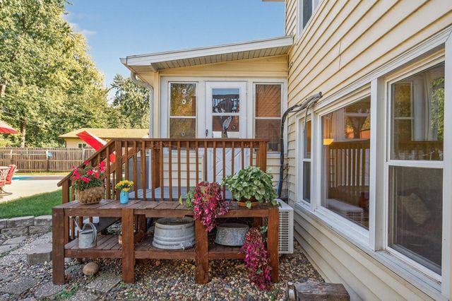 1641 Leone Avenue, Saint Paul, MN 55106