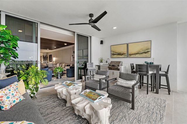 435 Bayshore Dr 703, Fort Lauderdale, FL 33304