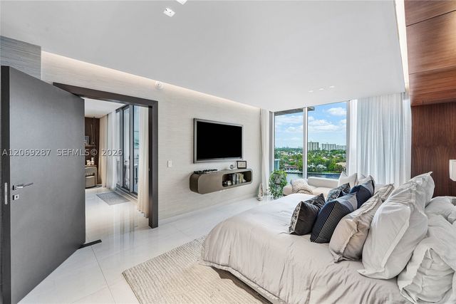 435 Bayshore Dr 703, Fort Lauderdale, FL 33304