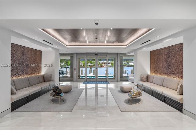 435 Bayshore Dr 703, Fort Lauderdale, FL 33304