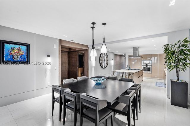 435 Bayshore Dr 703, Fort Lauderdale, FL 33304