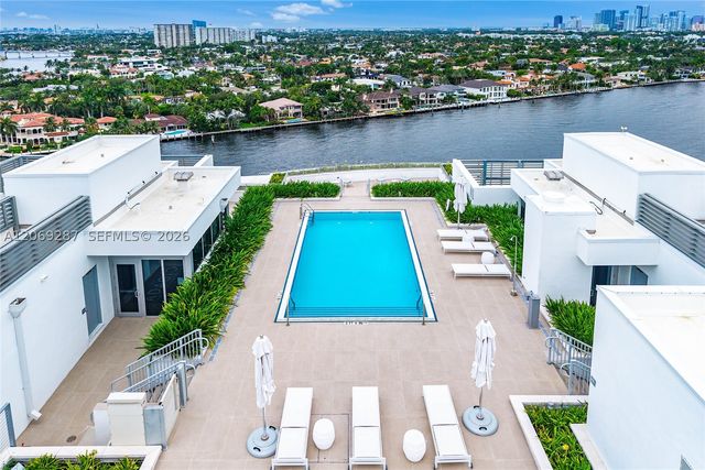 435 Bayshore Dr 703, Fort Lauderdale, FL 33304