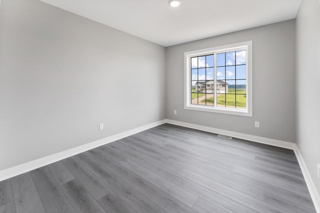 16780 Eagle Ridge Circle, Pine City, MN 55063
