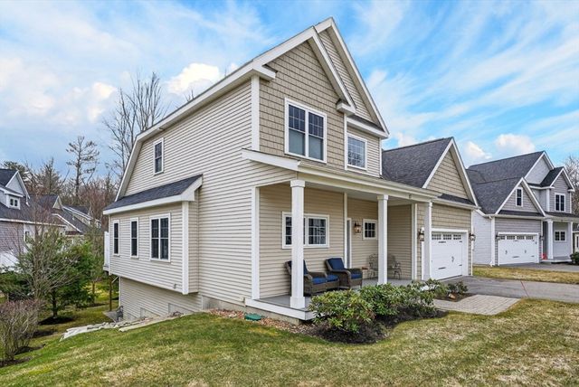 17 Stonebrook Ct 17, Southborough, MA 01772