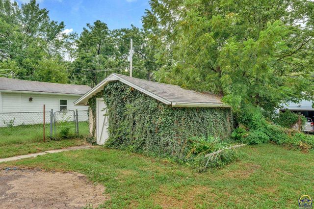 1209 SW Woodward AVE, Topeka, KS 66604