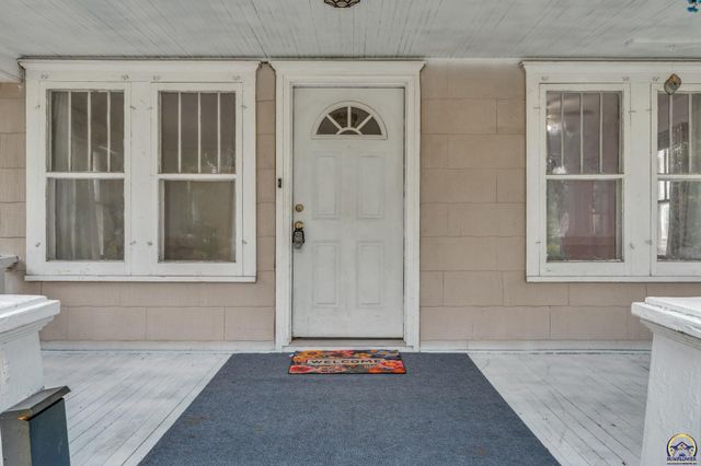 1209 SW Woodward AVE, Topeka, KS 66604