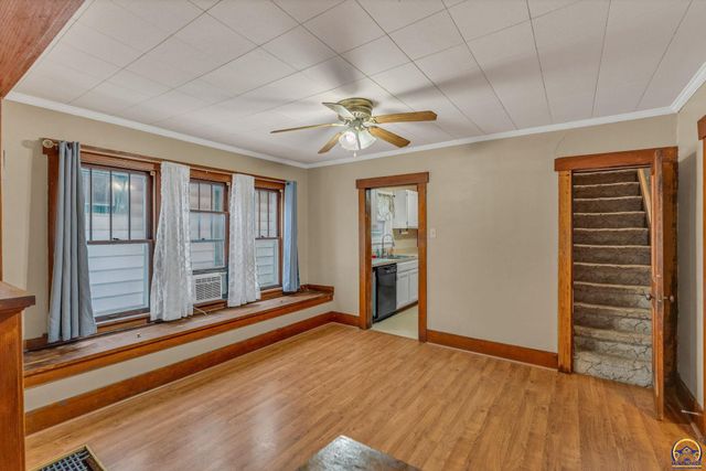 1209 SW Woodward AVE, Topeka, KS 66604