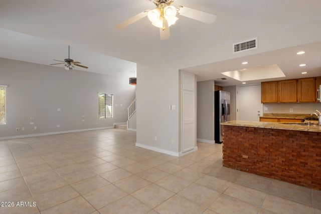 717 E SACK Drive, Phoenix, AZ 85024