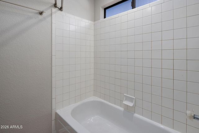 717 E SACK Drive, Phoenix, AZ 85024