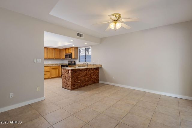 717 E SACK Drive, Phoenix, AZ 85024