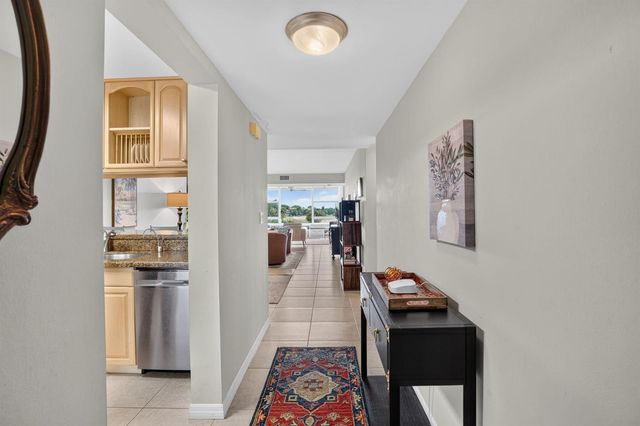 4191 Cypress Reach Court 403, Pompano Beach, FL 33069