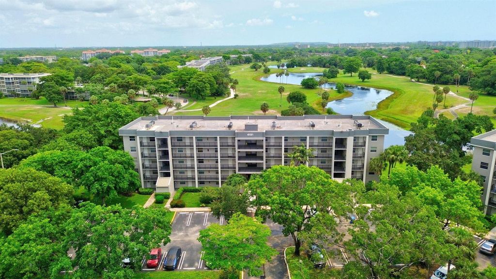 4191 Cypress Reach Court 403, Pompano Beach, FL 33069