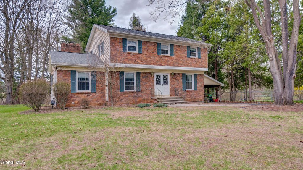 38 Hamilton Street, Guilderland, NY 12084