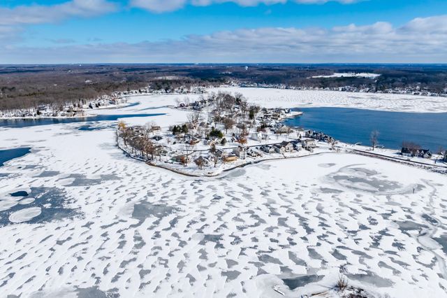 963 Treasure Island Drive, Texas Twp, MI 49071