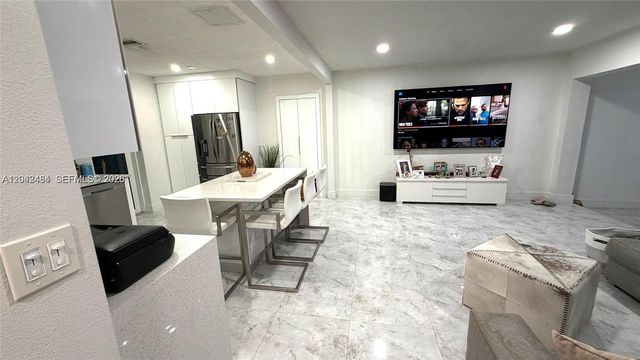 1555 SW 21st Way, Fort Lauderdale, FL 33312
