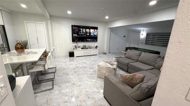 1555 SW 21st Way, Fort Lauderdale, FL 33312