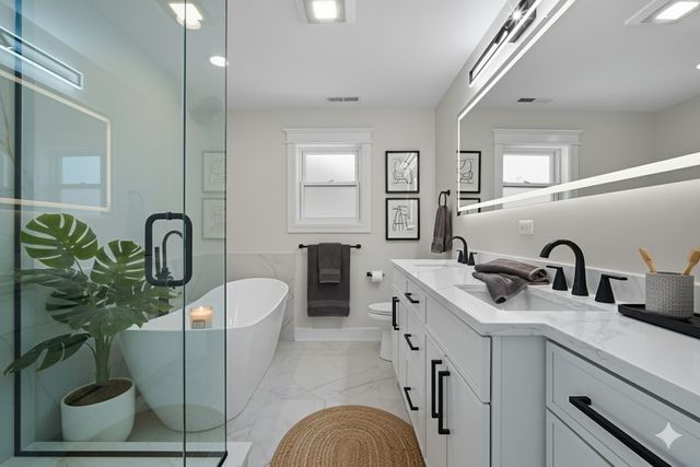 6109 W Berenice Avenue, Chicago, IL 60634