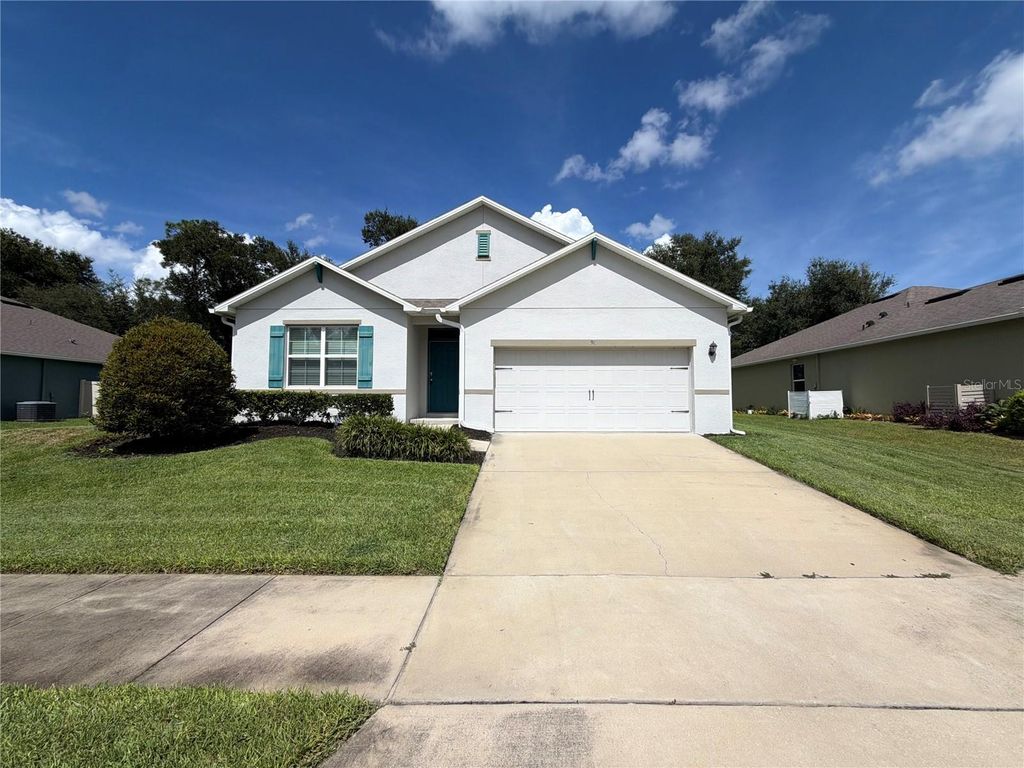 Image 1 of property listing at 190 POINT PLEASANT ROAD, Deland, FL 32724