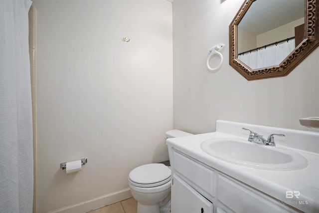 6421 Saint Thomas Court, Mobile, AL 36618