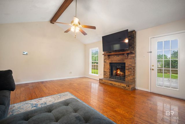 6421 Saint Thomas Court, Mobile, AL 36618