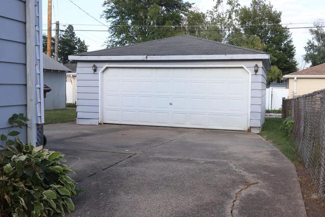7925 45th AVENUE, Kenosha, WI 53142