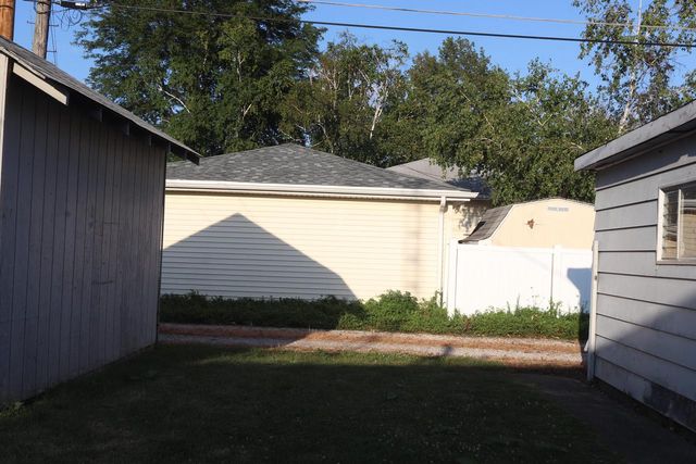 7925 45th AVENUE, Kenosha, WI 53142