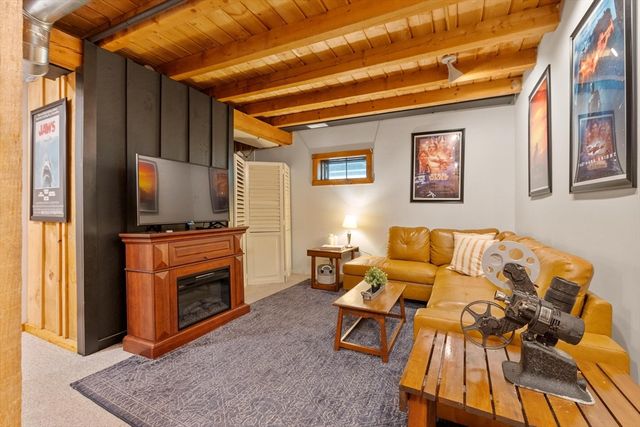 34 Jowders Cove Rd, Rindge, NH 03461