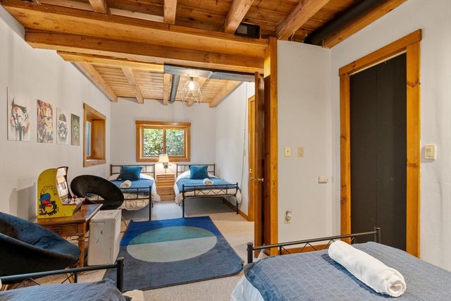 34 Jowders Cove Rd, Rindge, NH 03461