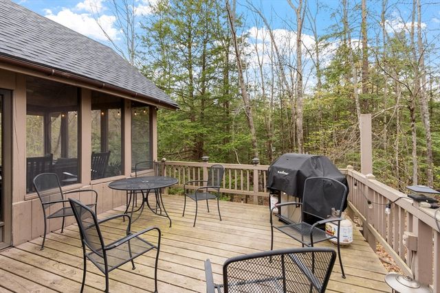 34 Jowders Cove Rd, Rindge, NH 03461