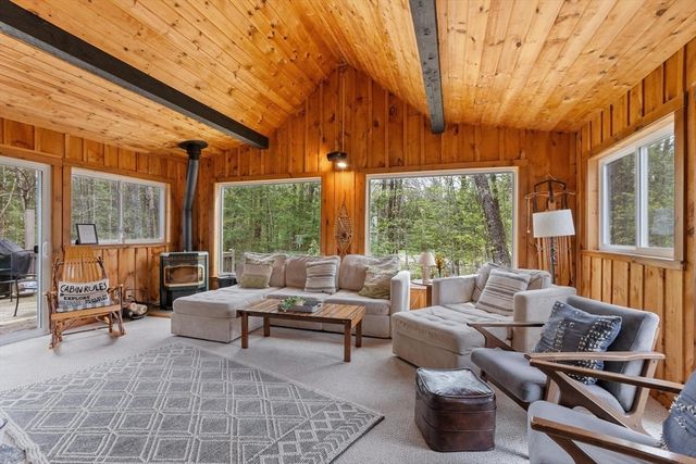 34 Jowders Cove Rd, Rindge, NH 03461