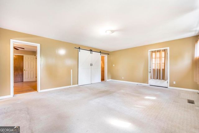 3271 Commodore Drive, Macon, GA 31211