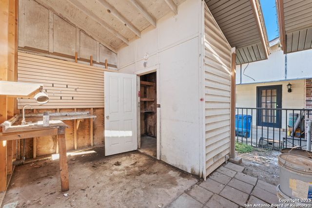 6614 Brownleaf, San Antonio, TX 78227