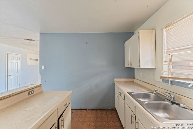 6614 Brownleaf, San Antonio, TX 78227