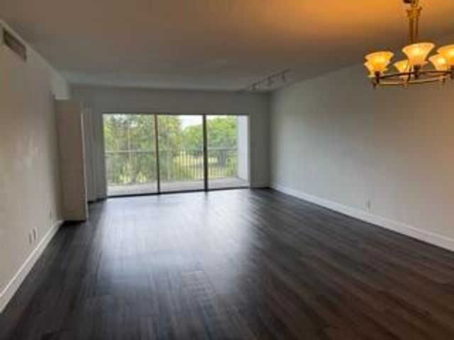 3100 N Palm Aire Drive 410, Pompano Beach, FL 33069