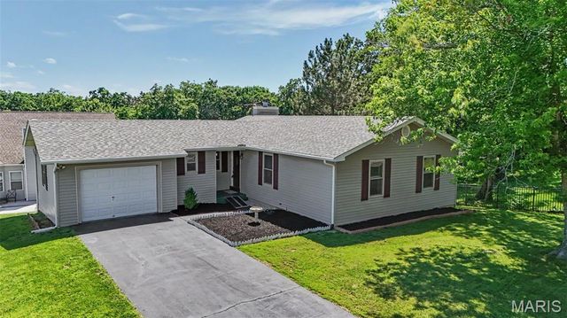 10324 Fairway Drive 2424, Foristell, MO 63348