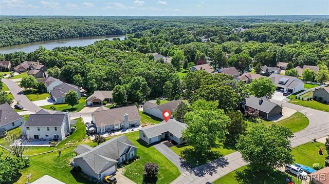 10324 Fairway Drive 2424, Foristell, MO 63348