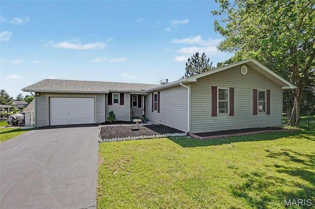 10324 Fairway Drive 2424, Foristell, MO 63348