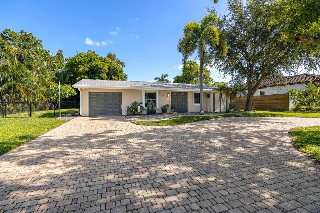 1223 BILTMORE DRIVE, Fort Myers, FL 33901