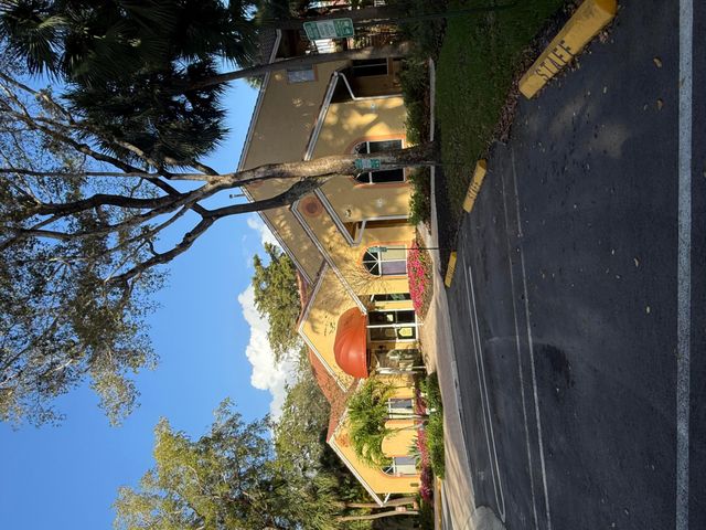 902 Coral Club Drive 902, Coral Springs, FL 33071