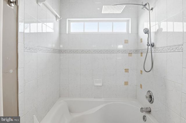 1208 COROLLA CT, Catonsville, MD 21228