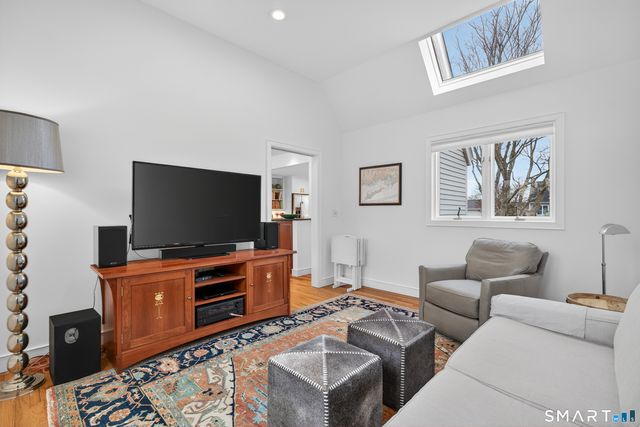 83 Old North Road, Stonington, CT 06355