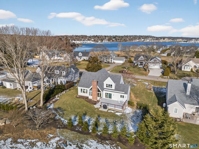 83 Old North Road, Stonington, CT 06355