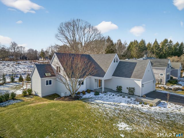 83 Old North Road, Stonington, CT 06355