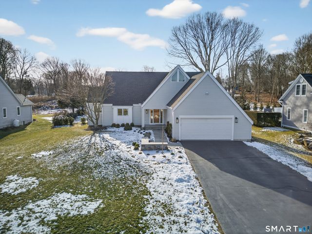 83 Old North Road, Stonington, CT 06355